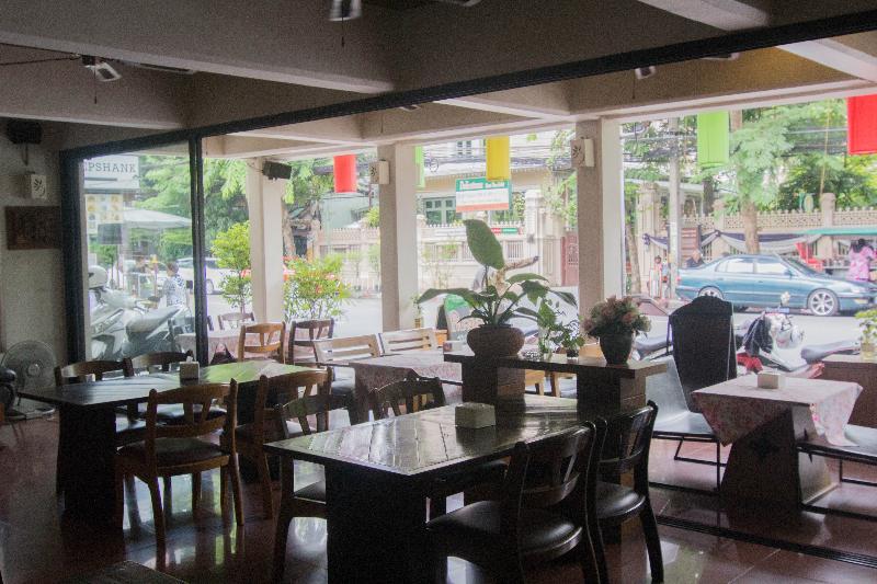 Villa Cha-Cha Phraathit Bangkok Kültér fotó
